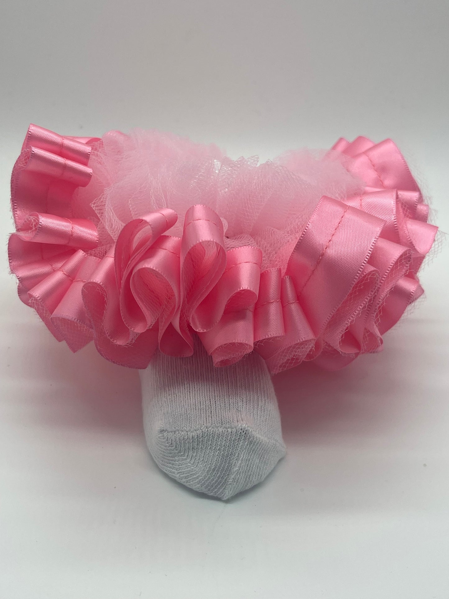 Bubble gum ruffle socks
