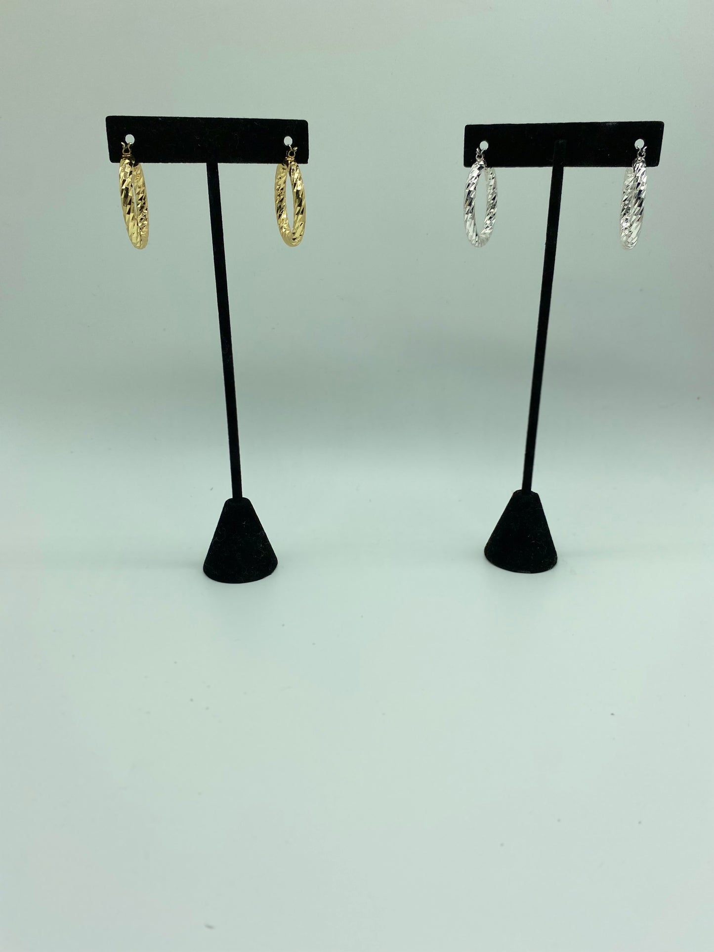 Swirl hoop earrings