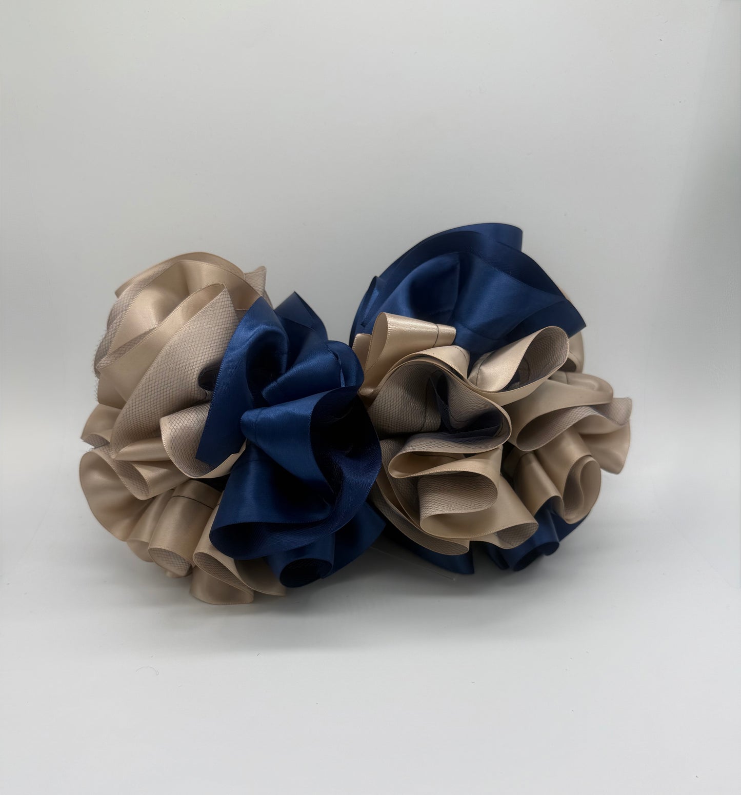 School color Ruffle socks