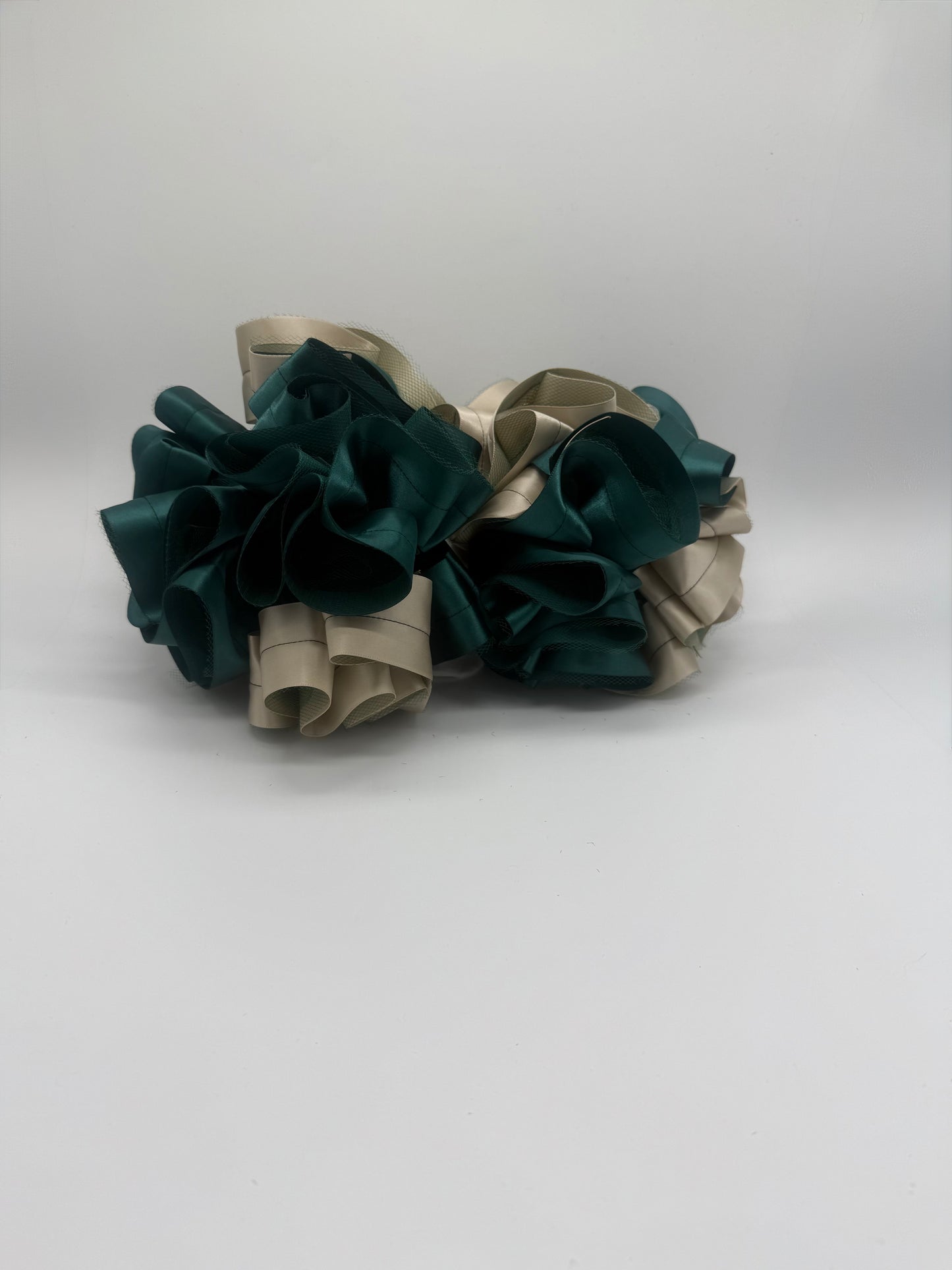 School color Ruffle socks
