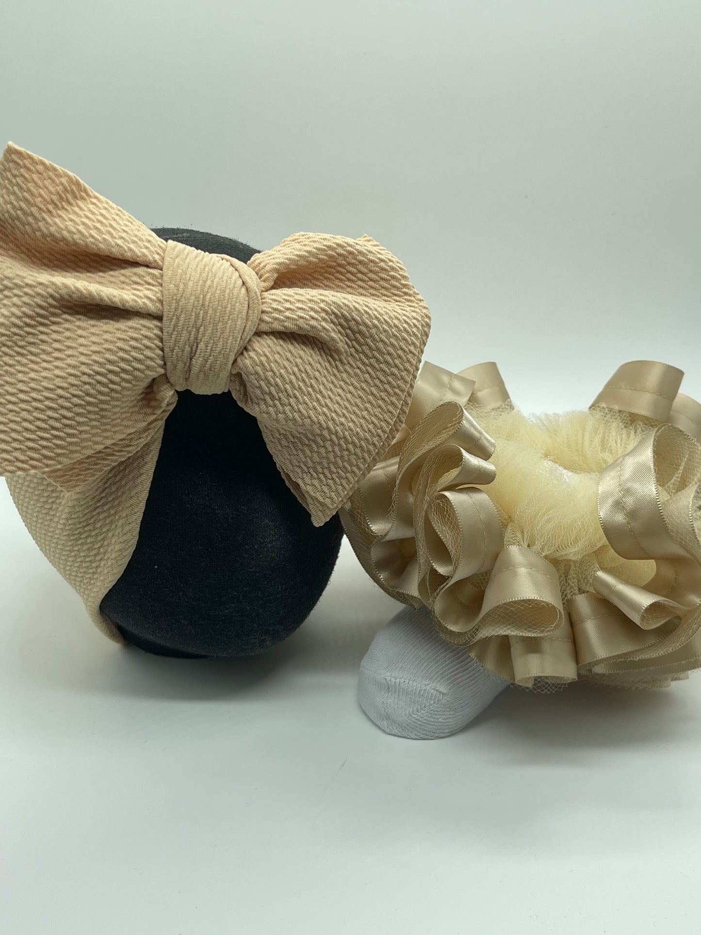 Toffee ruffle socks