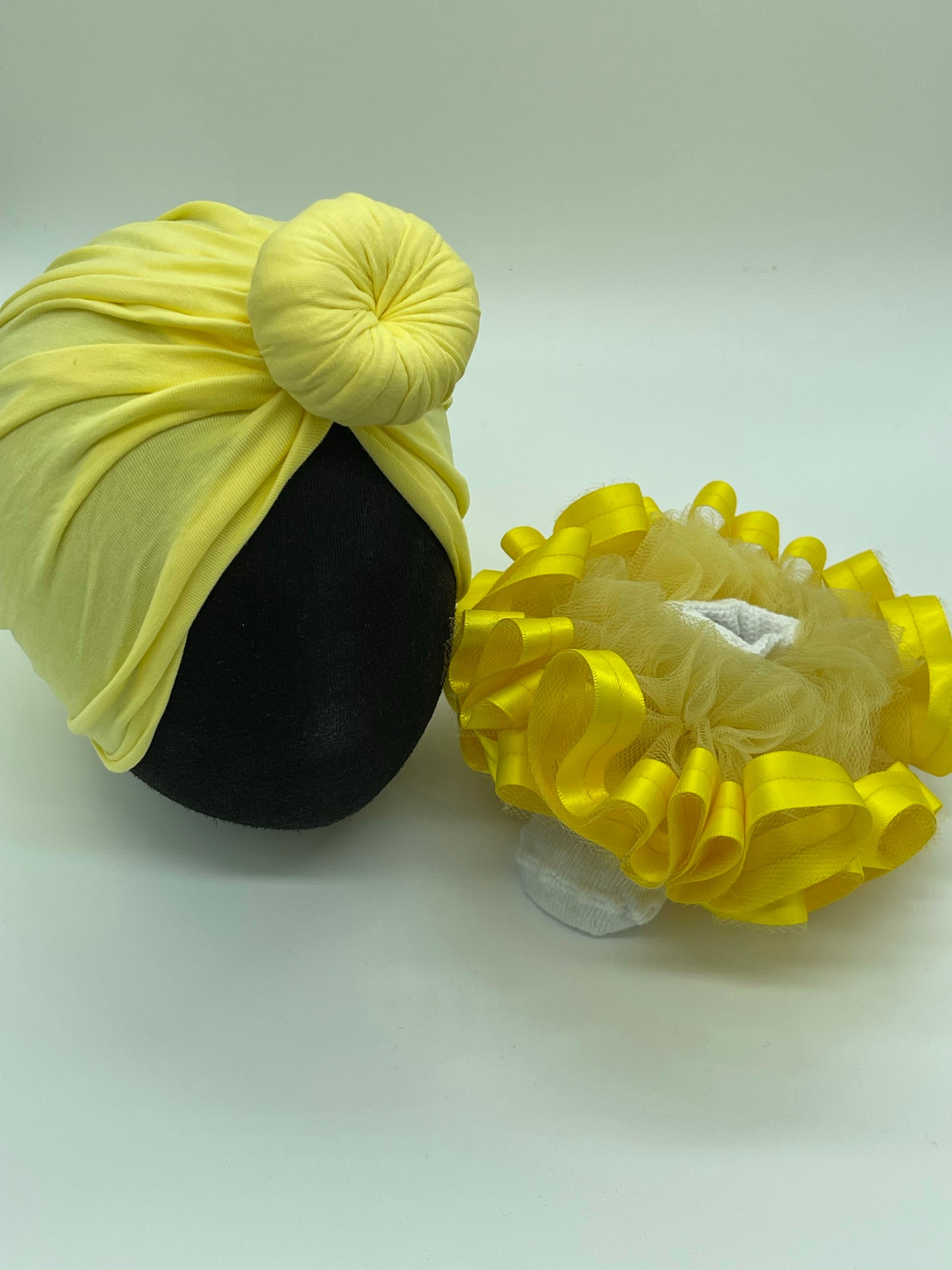 Lemon ruffle socks