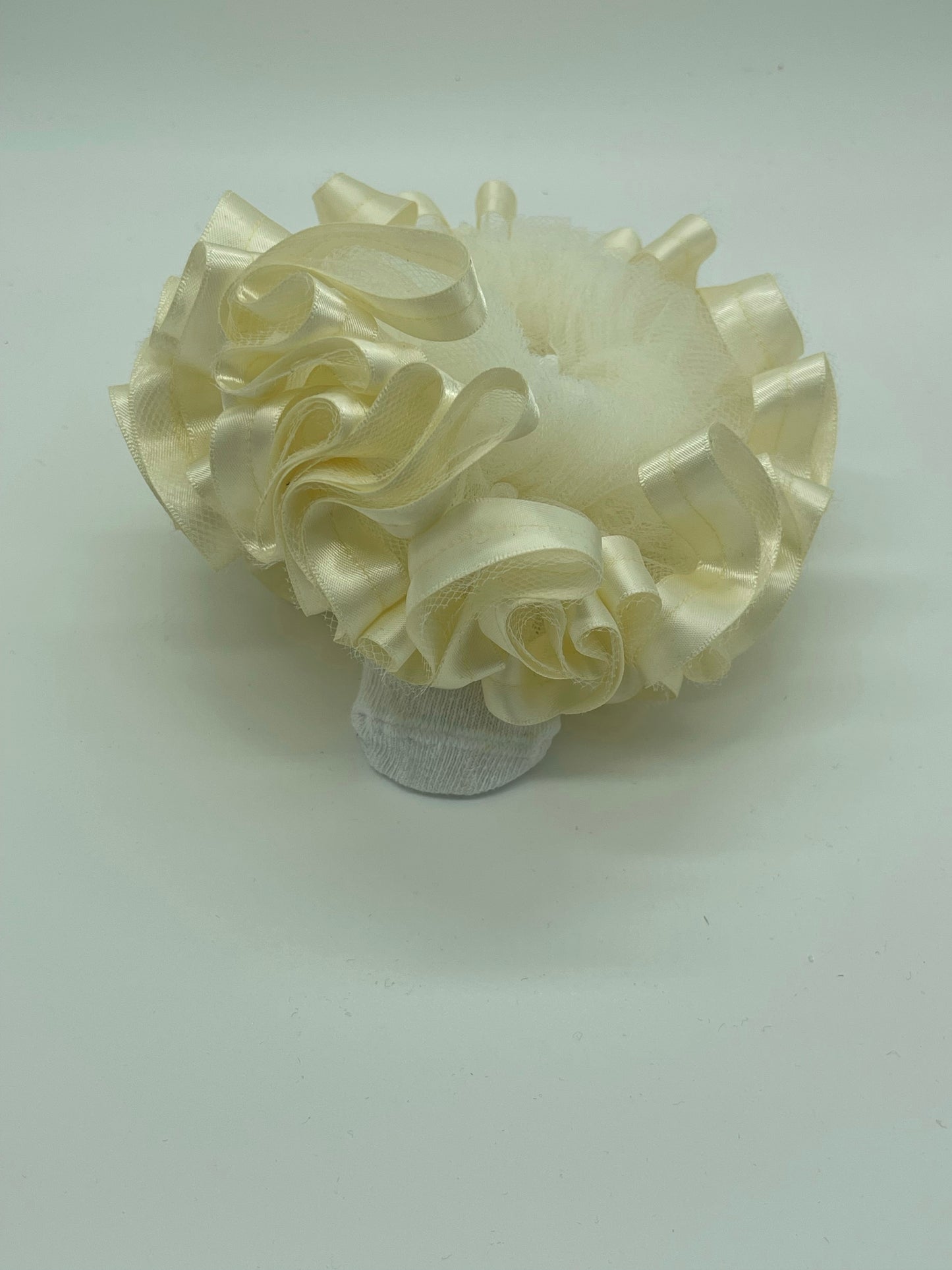 Ivory ruffle socks