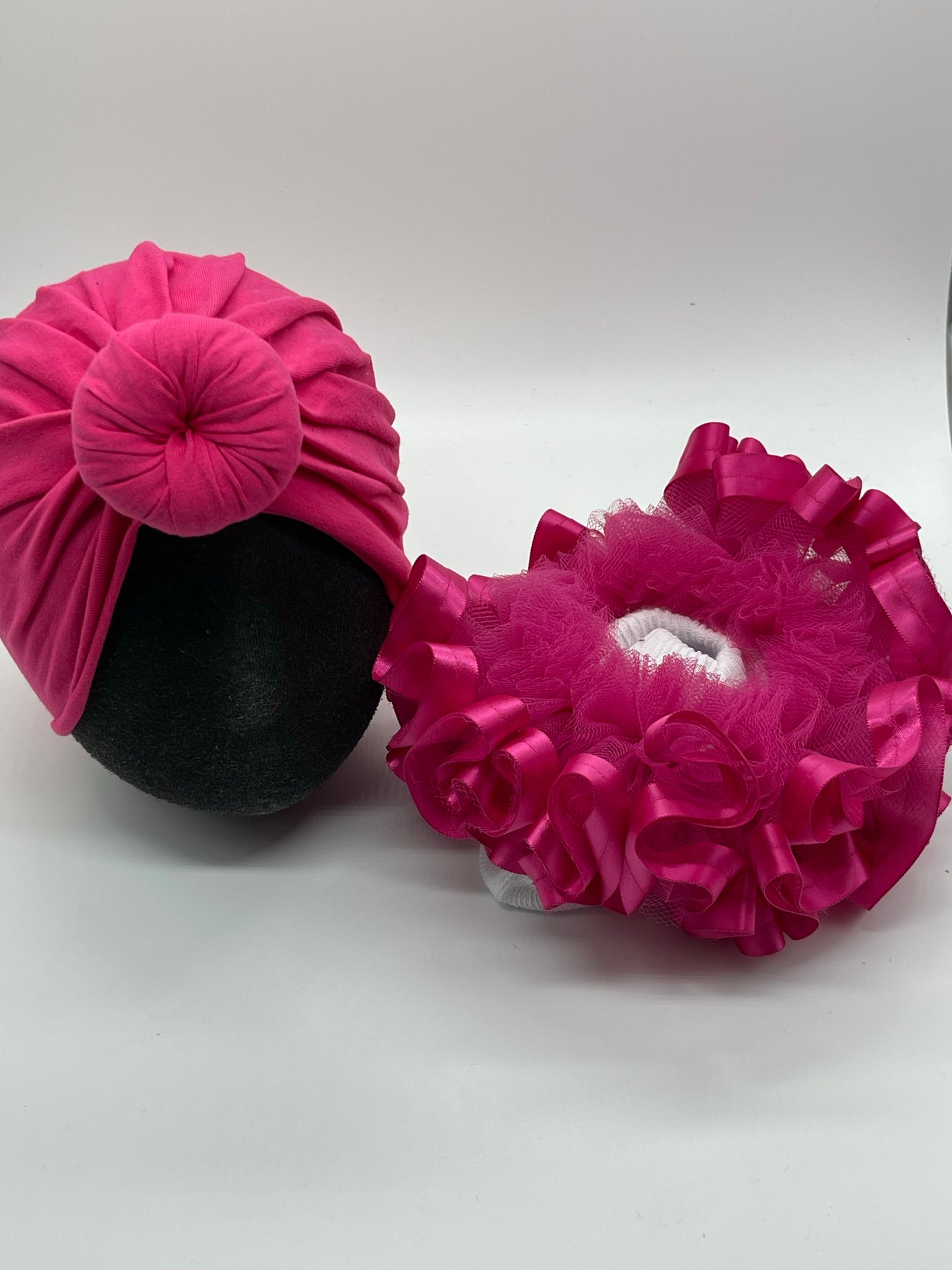 Fuchsia Ruffle socks
