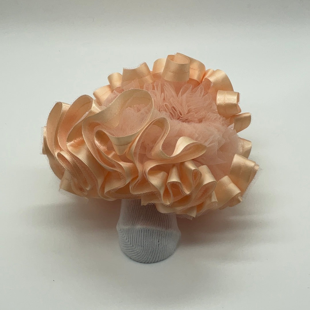 Peach ruffle socks